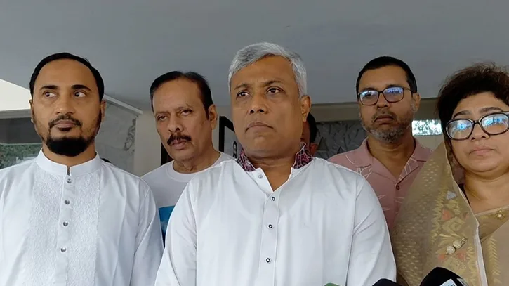 বিশ্ববাজারে তেলের দাম কমলে দেশেও কমানোর উদ্যোগ নেওয়া হবে: প্রতিমন্ত্রী