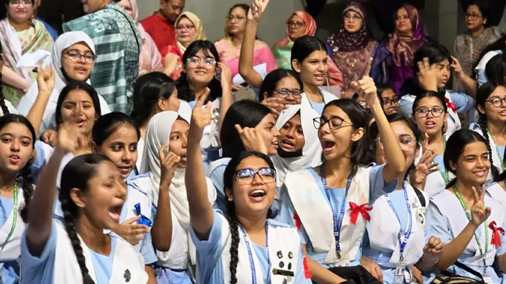 এইচএসসি ও সমমানের ফল প্রকাশ, পাসের হার ৫২.১২ শতাংশ
