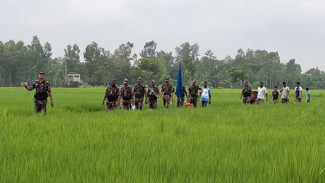 পীরগঞ্জে বিএসএফের গুলিতে প্রাণগেল বাংলাদেশির, লাশের অপেক্ষায় পরিবার