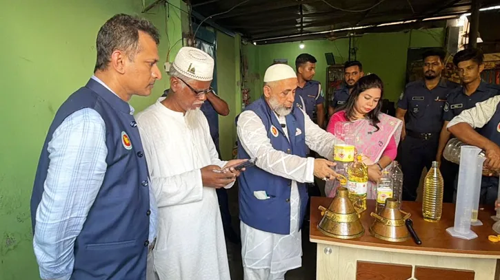 বিএসটিআইয়ের অনুমোদন না থাকায় নারায়ণগঞ্জে ৩ প্রতিষ্ঠান সিলগালা