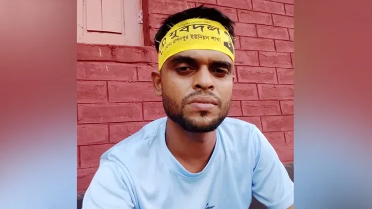 চোরাই মোটরসাইকেলসহ যুবদল নেতা রবিউল গ্রেপ্তার