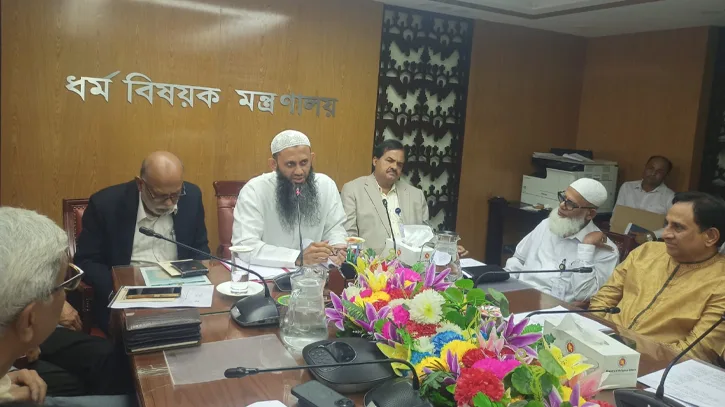 দুর্গাপূজায় নিরাপত্তা ও সম্প্রীতি নিশ্চিতে কঠোর নির্দেশনা ধর্ম প্রতিমন্ত্রীর