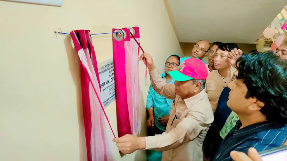 নবীনগরে বিদ্যালয়ের অতিরিক্ত শ্রেণিকক্ষ নির্মাণ কাজের উদ্বোধন করলেন এমপি মান্নান