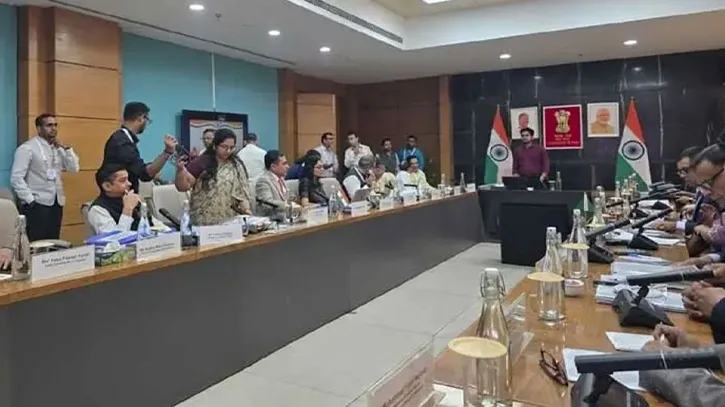 বন্দর নিষেধাজ্ঞা তুলে নিতে একমত ঢাকা-দিল্লি
