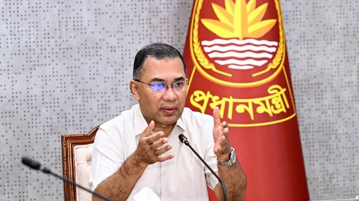মঙ্গলবার রাত থেকে শিল্প-কারখানায় গ্যাস-বিদ্যুৎ স্বাভাবিকের আশ্বাস প্রধানমন্ত্রীর