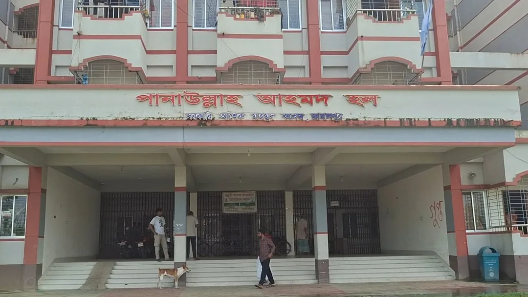 জামালপুরে কলেজ হোস্টেল থেকে যুবকের ঝুলন্ত মরদেহ উদ্ধার