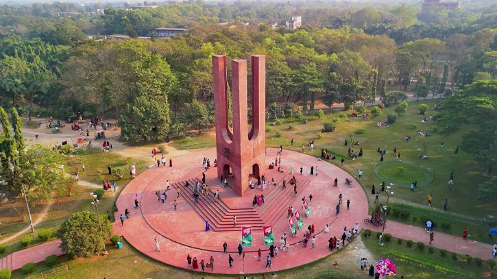 জাবিতে দরপত্র ছাড়াই মাঠ সংস্কার: কাজ স্থগিত, তদন্ত কমিটি গঠন