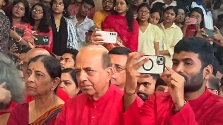 ঢাকেশ্বরীতে মহালয়ার অনুষ্ঠানের উদ্বোধন করলেন দীনেশ ত্রিবেদী