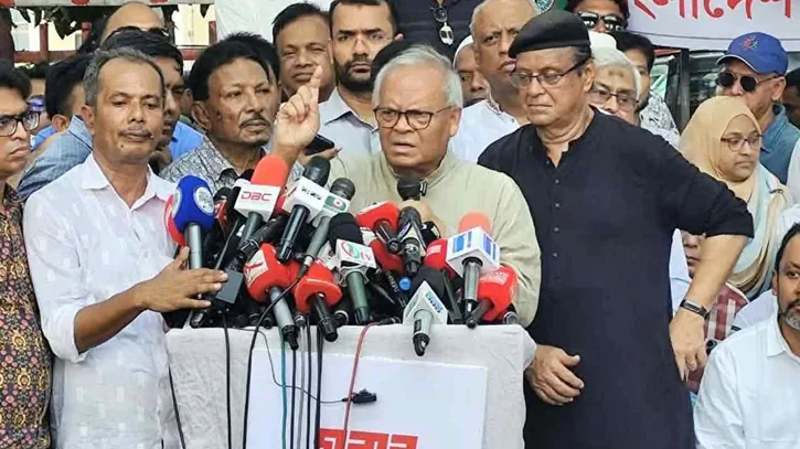 প্রধানমন্ত্রী ব্রিকসে না যাওয়ায় বিদ্যুৎ সরবরাহ বন্ধ করেছিল আদানি: রিজভী