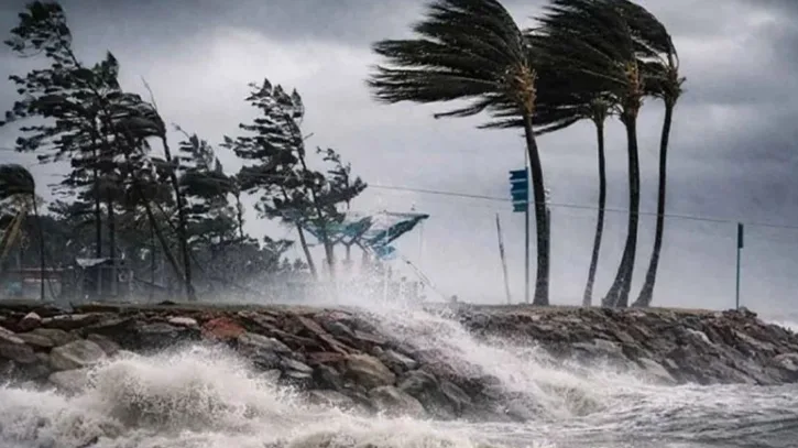 অক্টোবরজুড়ে বজ্র ও ঘূর্ণিঝড়ের আশঙ্কা