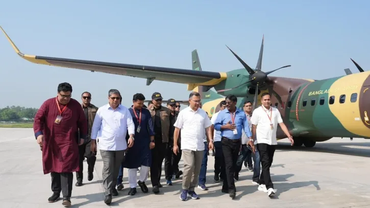 রংপুরে দুর্গাপূজার মণ্ডপ পরিদর্শনে সৈয়দপুর পৌঁছেছেন প্রধানমন্ত্রী