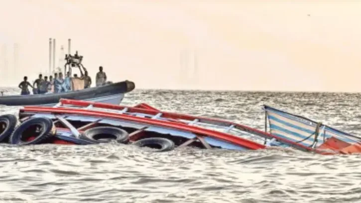 কঙ্গোতে শতাধিক যাত্রী নিয়ে নৌকাডুবি, প্রাণহানি ৪১