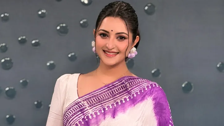 মাছরাঙাকে অপরাধী বললেন চিত্রনায়িকা পরীমণি
