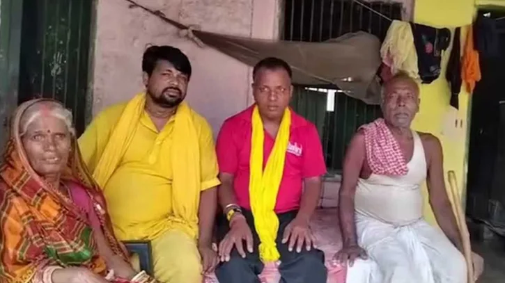 ফেসবুকের ভিডিও দেখে ২১ বছর পর নিখোঁজ সন্তানকে ফিরে পেল পরিবার
