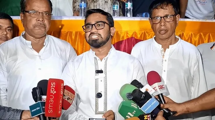 আ. লীগকে সঙ্গে নিয়ে সরকার পতন করে ক্ষমতায় যাওয়ার স্বপ্ন দেখছে জামায়াত-এনসিপি: রাশেদ খাঁন