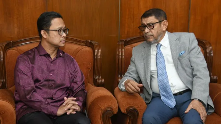 স্বাস্থ্যমন্ত্রীর সঙ্গে মালয়েশিয়ার হাইকমিশনারের সৌজন্য সাক্ষাৎ ও আলোচনা