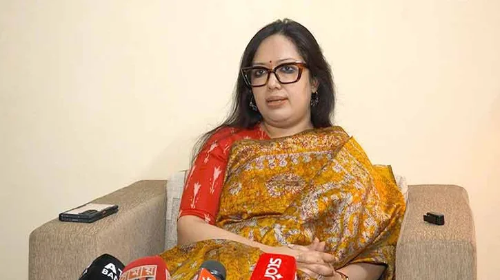 আল্লাহর অশেষ রহমত যে আমাকে বিএনপির ট্যাগ বহন করতে হচ্ছে না: রুমিন ফারহানা