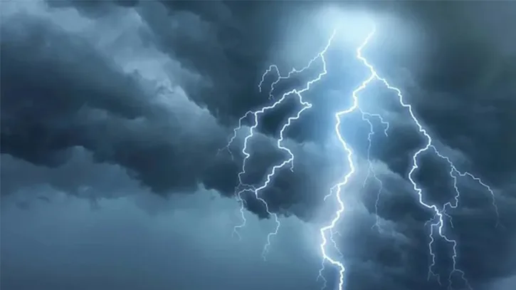 বজ্রপাতে তিন জেলায় ৪ জনের মৃত্যু