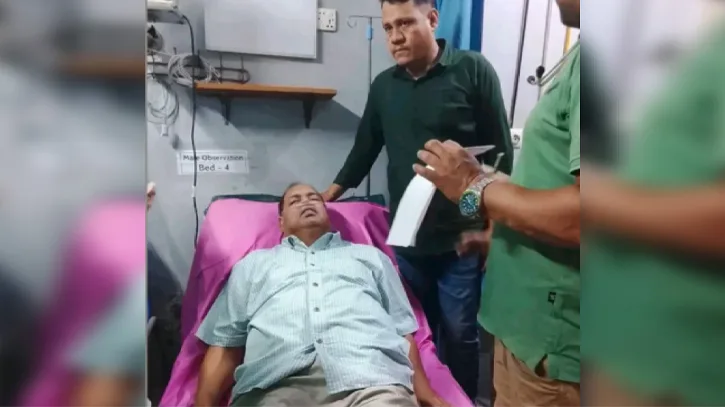 কক্সবাজারে অসুস্থ হয়ে হাসপাতালে ভর্তি শামসুজ্জামান দুদু