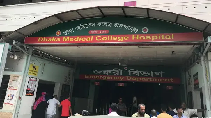 রাজধানীর সবুজবাগে বান্ধবীর বাসায় যুবককে কুপিয়ে হত্যা
