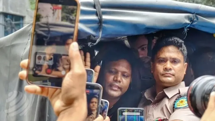 ধানমন্ডি ৩২ নম্বরে শ্রদ্ধা জানাতে গিয়ে আটক যুবক কারাগারে