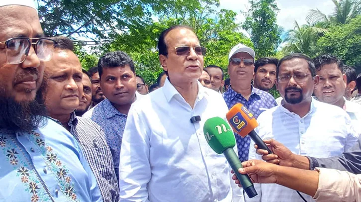 বন্যামুক্ত বাঁশখালী গড়ার প্রতিশ্রুতি আসাদুল হাবিব দুলুর