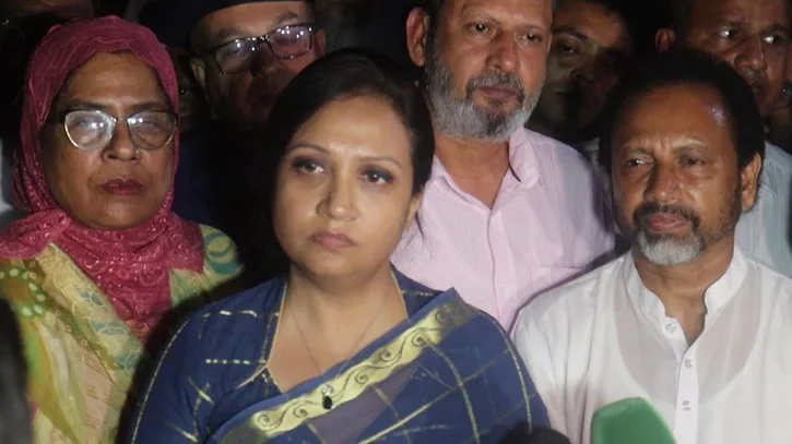 গুরুতর অপরাধ ছাড়া মামলা প্রত্যাহার, অস্ত্রসহ আত্মসমর্পণকারীদের পুনর্বাসনের সুযোগ: প্রতিমন্ত্রী পুতুল