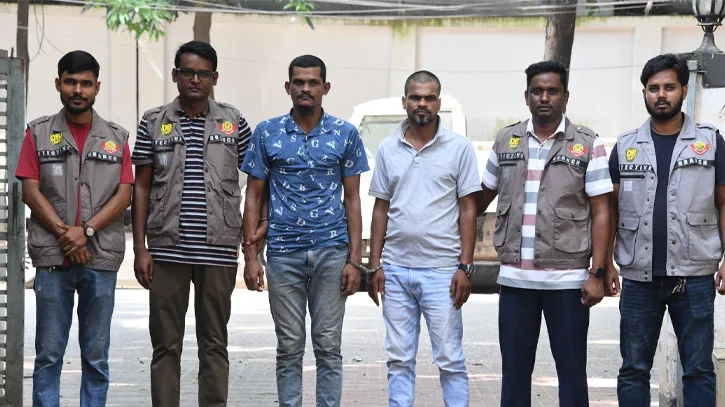 নতুন দুজনই প্রকৃত আসামি, র‍্যাবের গ্রেপ্তার ৩ জনের সংশ্লিষ্টতা নেই: ডিবি