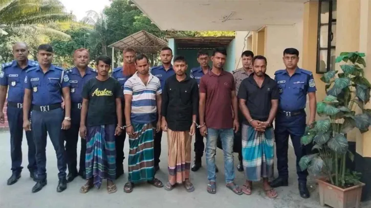 ট্রান্সফরমার চুরির মামলায় স্বেচ্ছাসেবক দলের নেতাসহ গ্রেপ্তার ৫