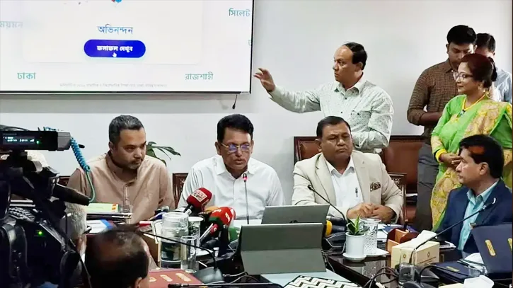 গান গাওয়া যায় মন খুলে, নম্বর দেওয়া যায় না: শিক্ষামন্ত্রী